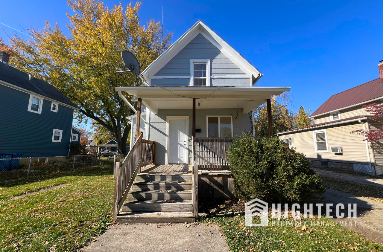 1012 Alger St - Photo 2 of 20