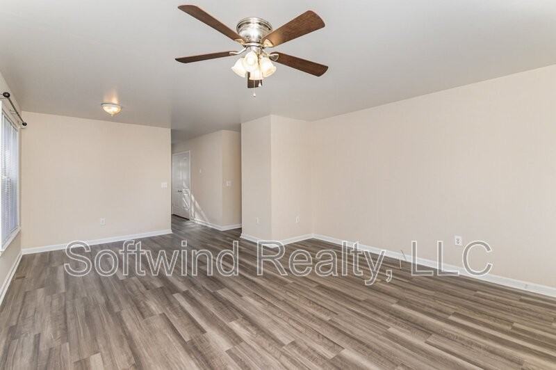 1519 Elmwood Ave - Photo 5 of 27