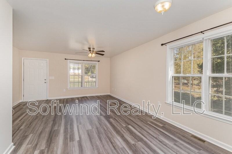 1519 Elmwood Ave - Photo 7 of 27