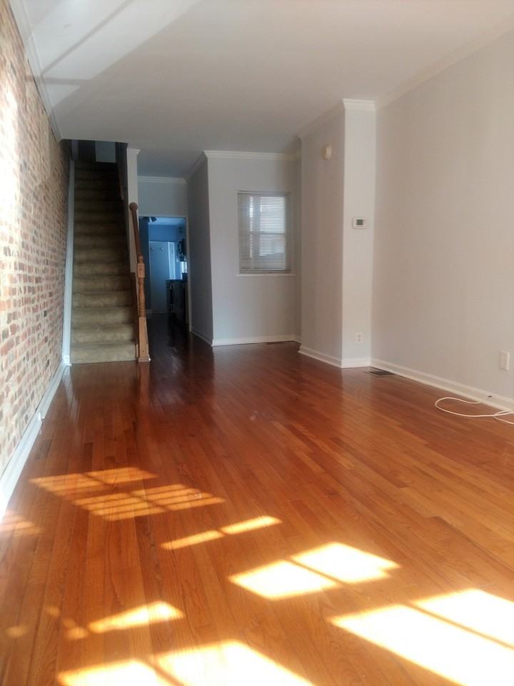 817 S Montford Ave - Photo 2 of 26