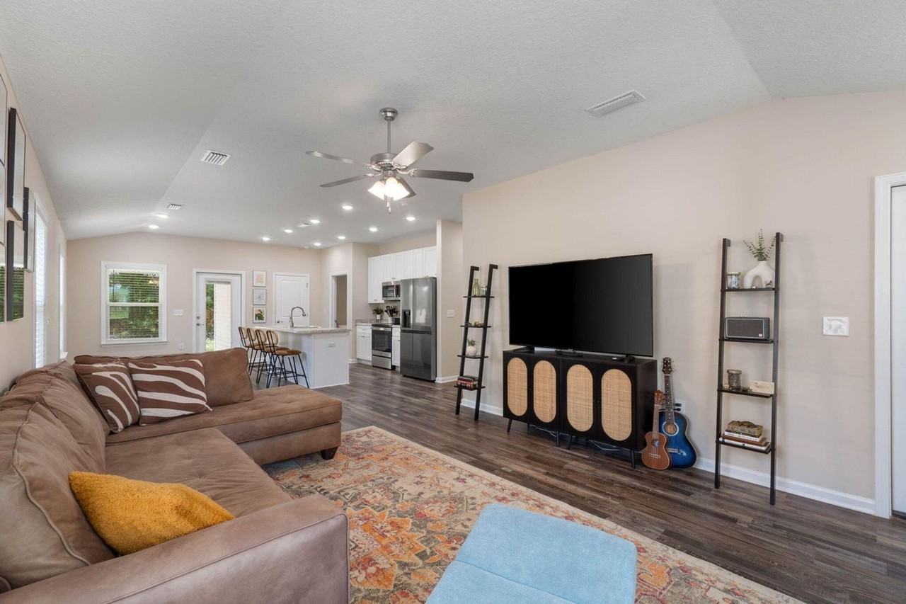 952 Mapoles St - Photo 5 of 31