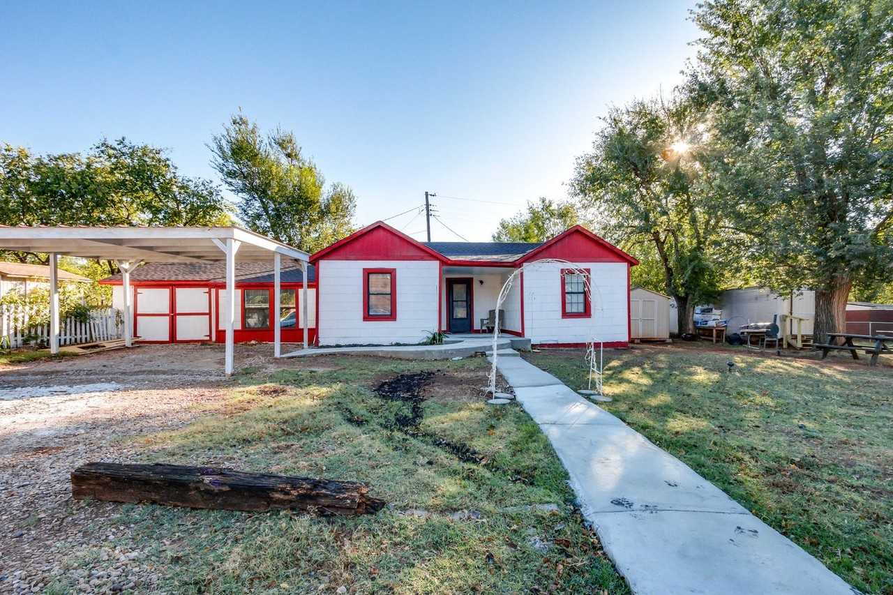 5504 Wilson Pl - Photo 2 of 20