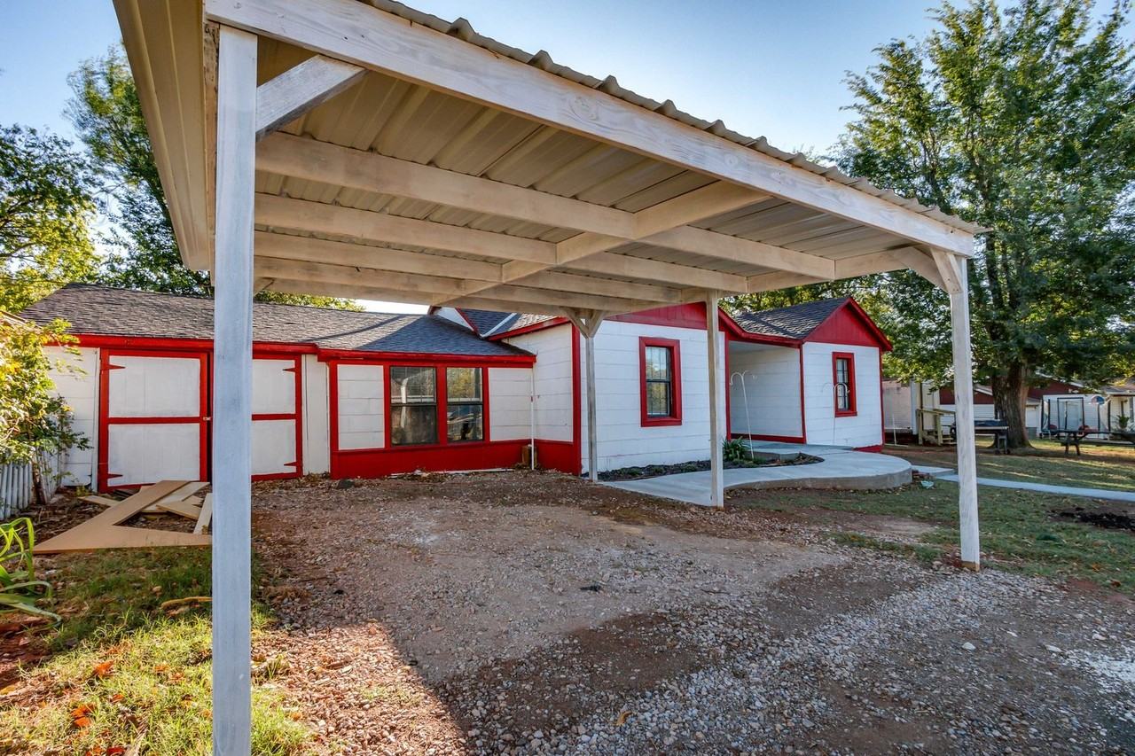 5504 Wilson Pl - Photo 3 of 20