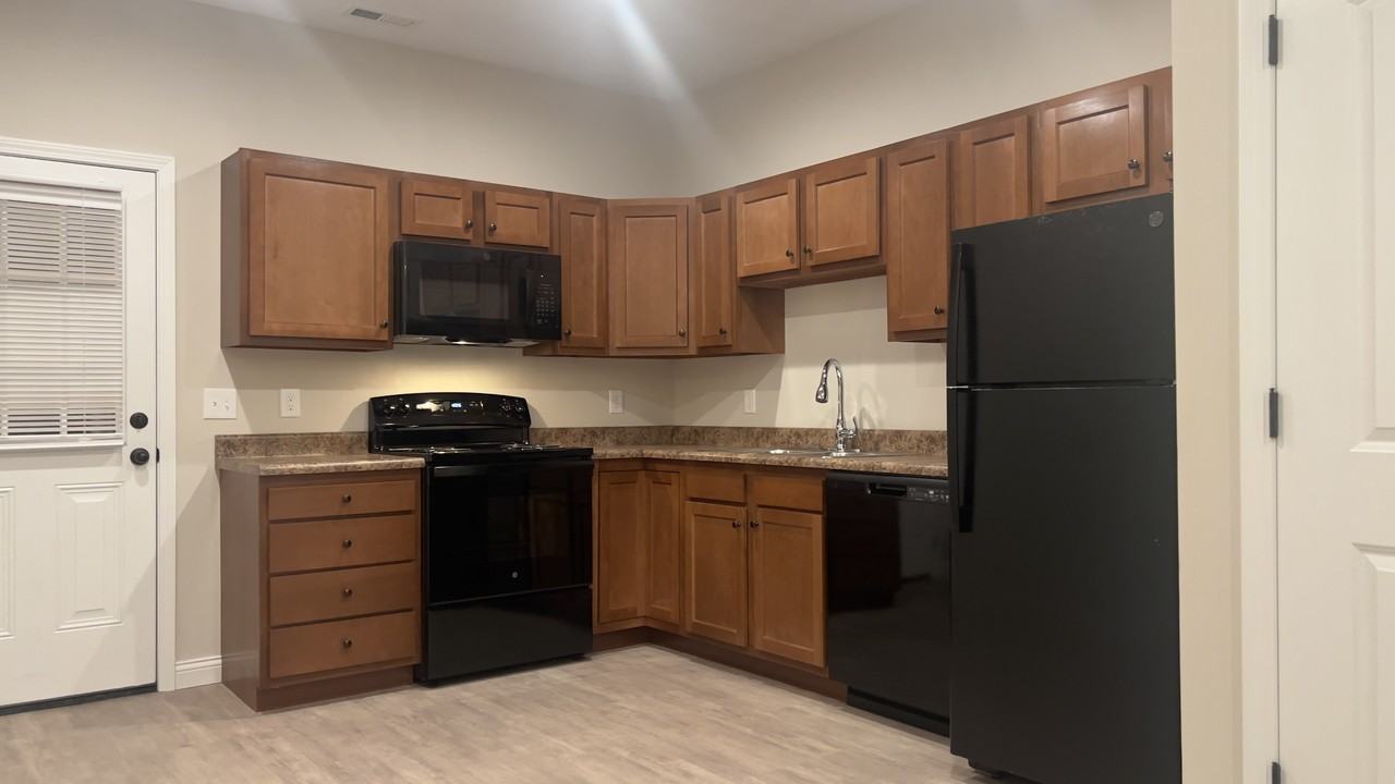 3806 Legacy Run #00 - Photo 3 of 17