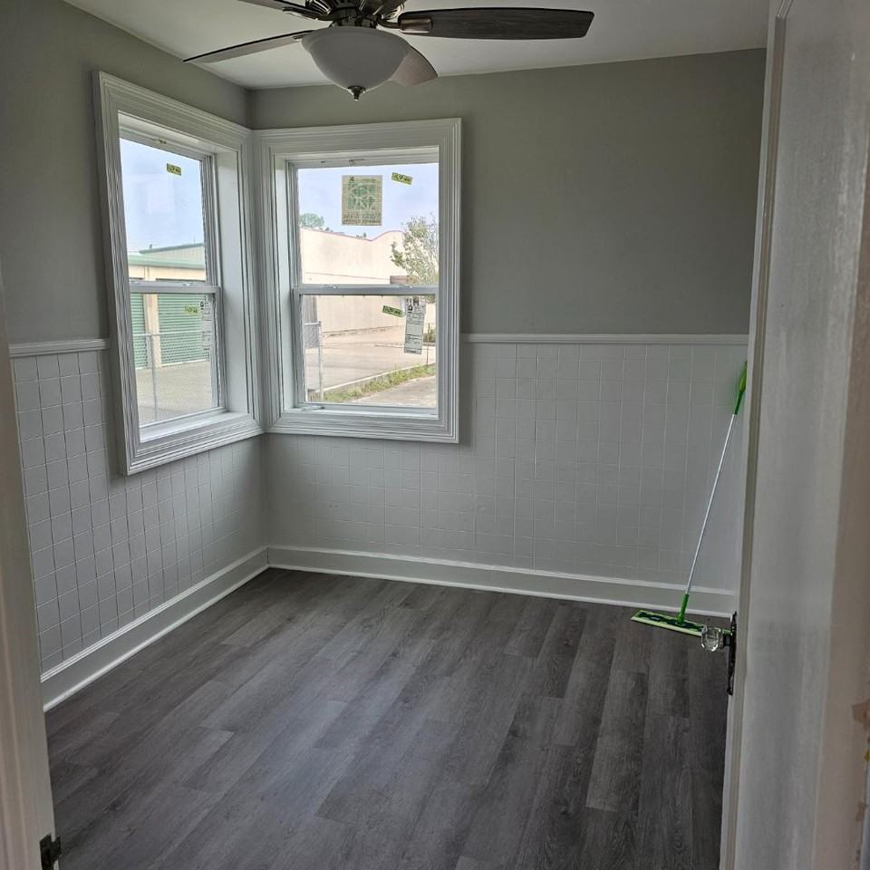 1755 Ridgefield Ave - Photo 7 of 20