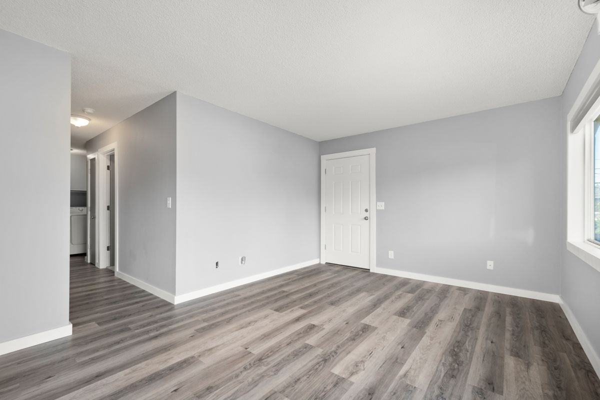 3408 W St - Photo 3 of 16