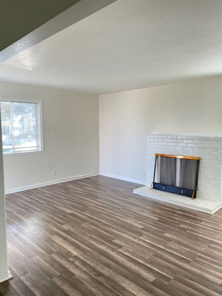 4158 David St - Photo 3 of 14