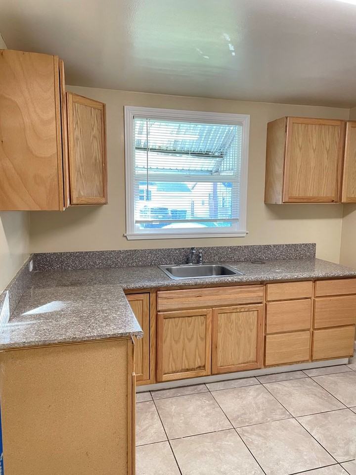 4158 David St - Photo 7 of 14