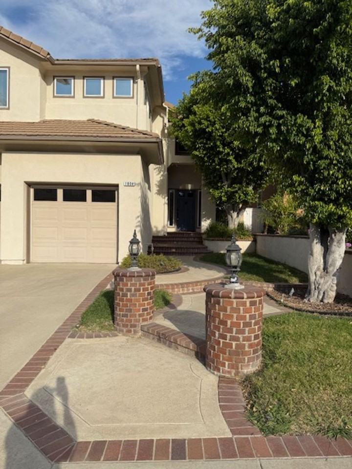 1004 S Sedona Ln - Photo 2 of 26