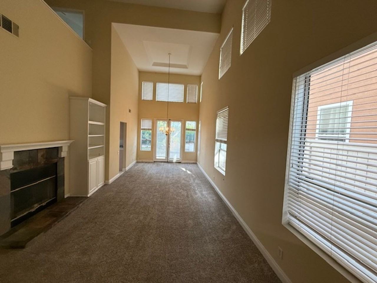 1004 S Sedona Ln - Photo 3 of 26