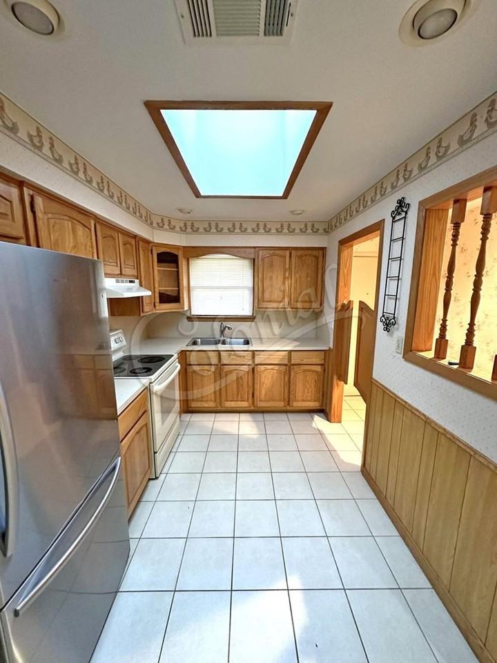 815 Kielman Dr - Photo 4 of 15