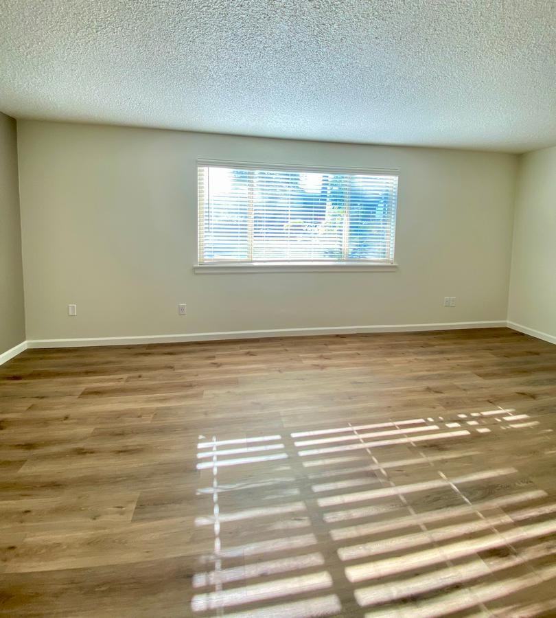 5906 158th Avenue Ct E - Photo 5 of 24
