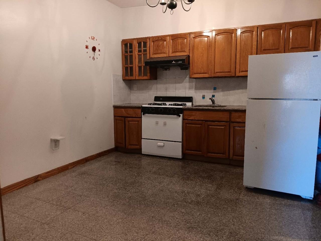 8112 17th Avenue #2f - Photo 2 of 12