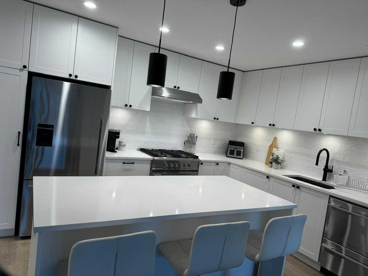 2425 166 Street #201 - Photo 5 of 20