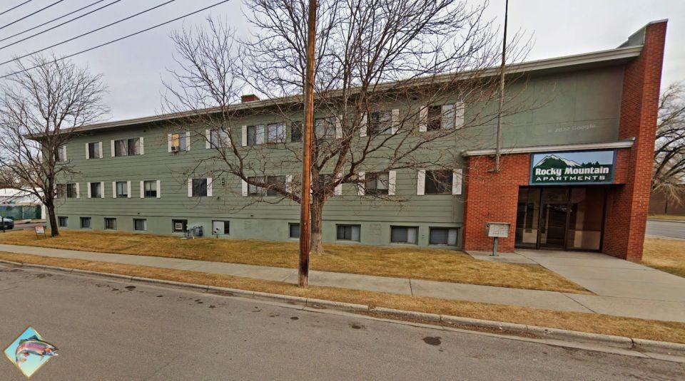 3 7th St W #202