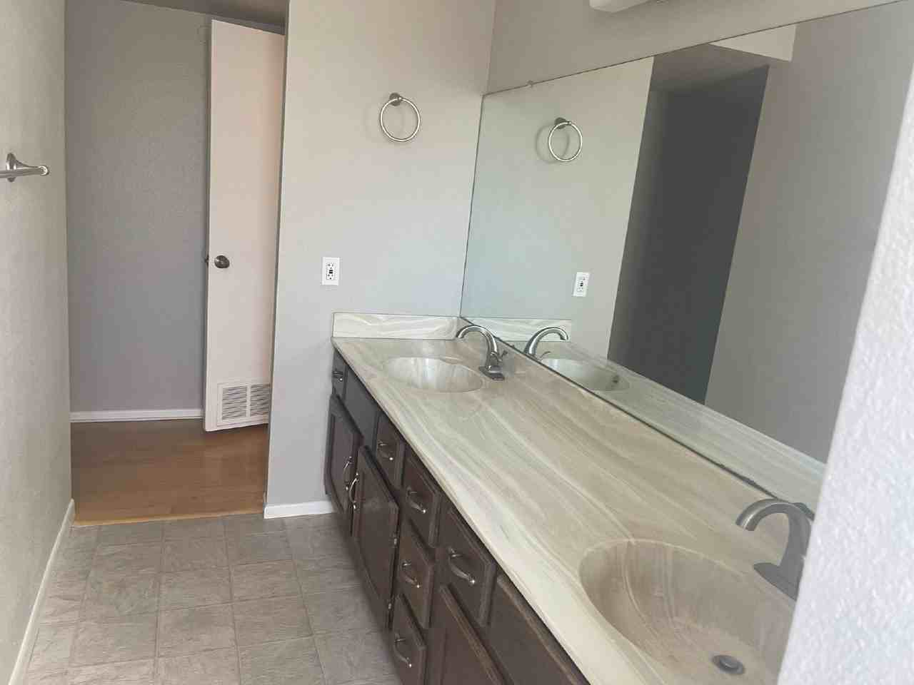 4604 W Lindner Dr - Photo 3 of 14