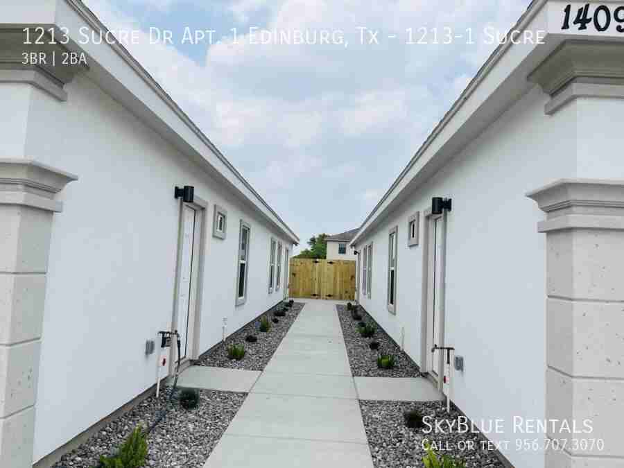 1213 W Sucre Dr Apt 1 - Photo 2 of 15