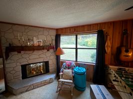 featured image of 124 Lake Shore Dr