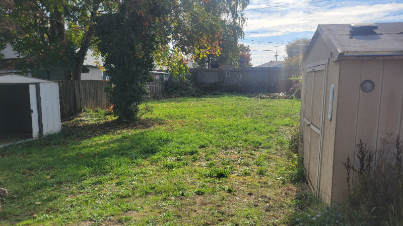 512 Barclay Hills Dr - Photo 2 of 8