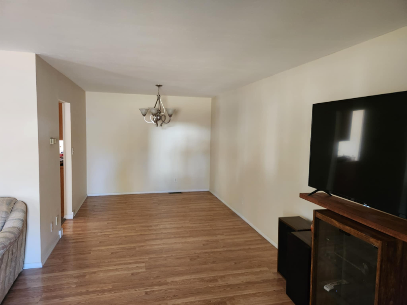 11921 Donover Ct - Photo 3 of 20