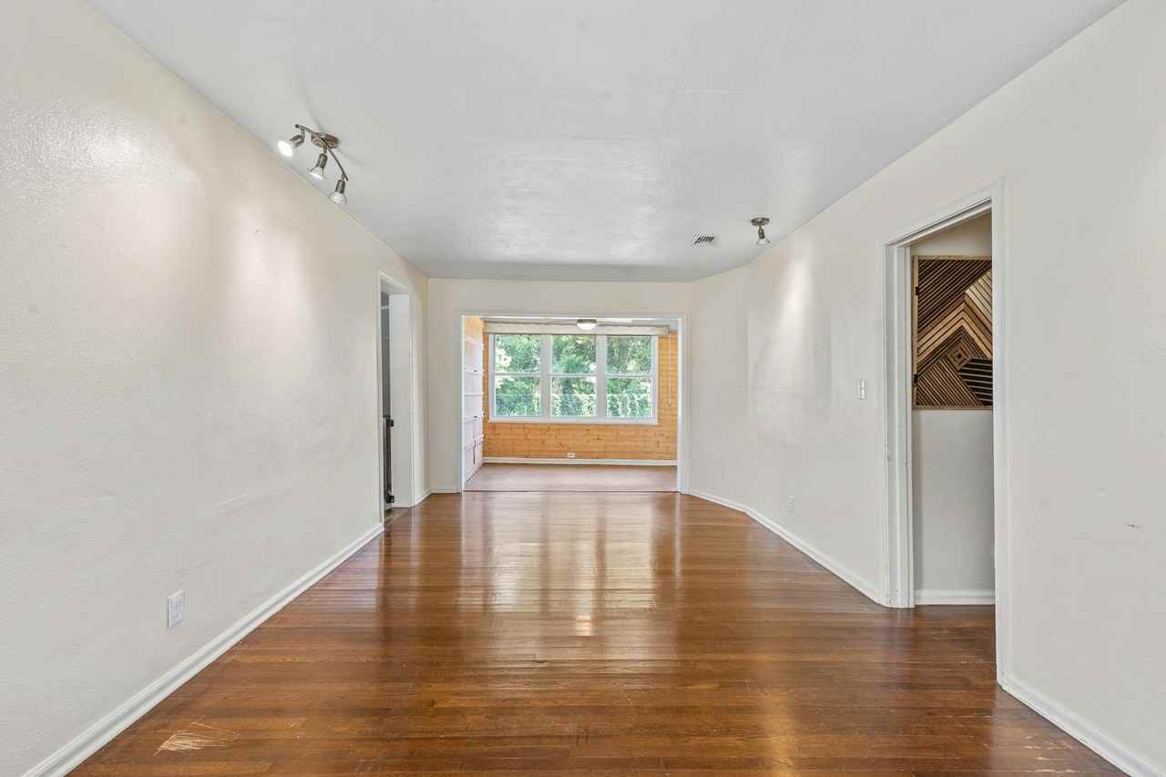 212 Southeast Kalash Road - Photo 6 of 28