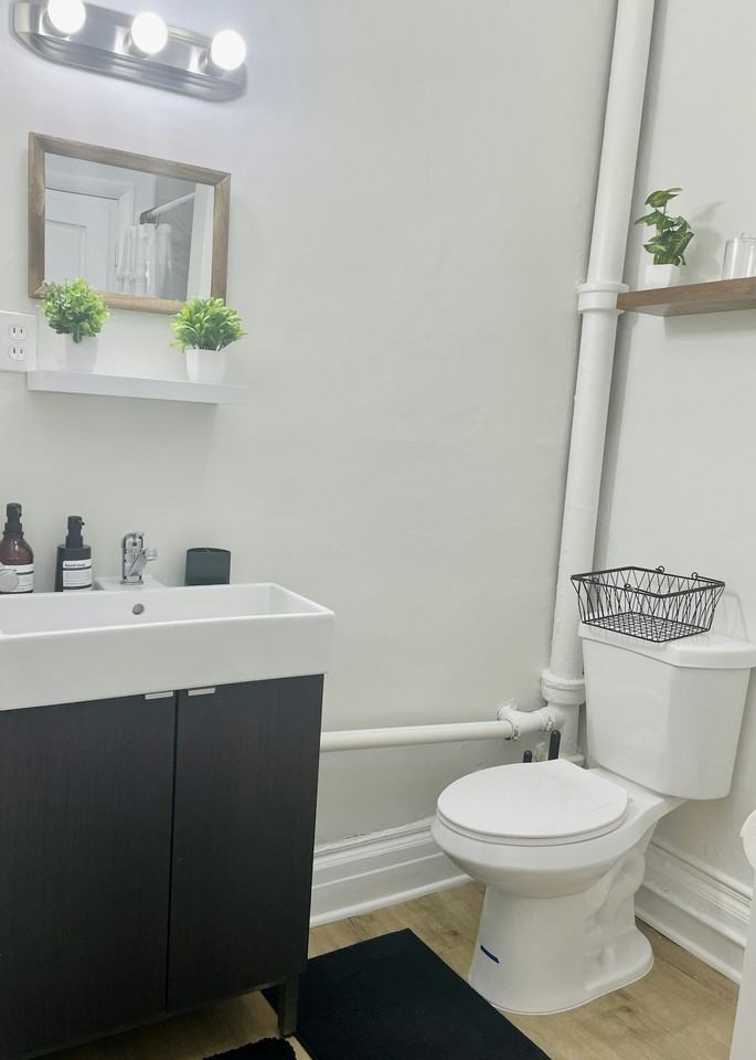 1601 Park Avenue, Unit 5 - Photo 2 of 8