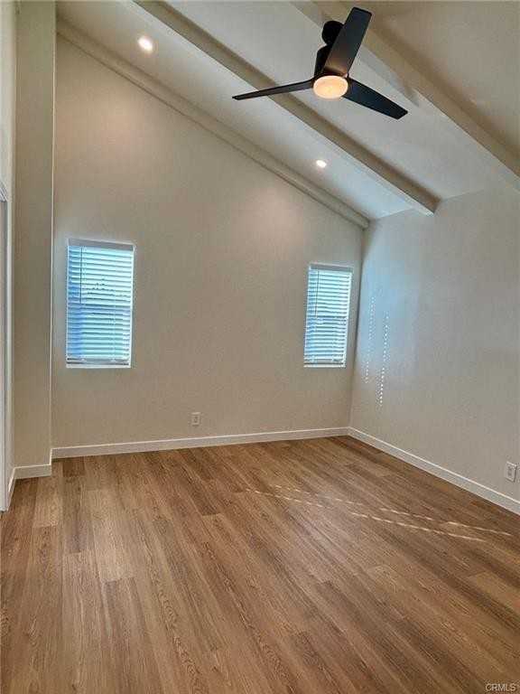 430 Sierra St #H - Photo 3 of 8
