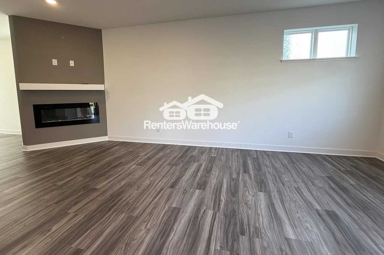 11167 Balsam Pointe Trl Unit 1 - Photo 2 of 23