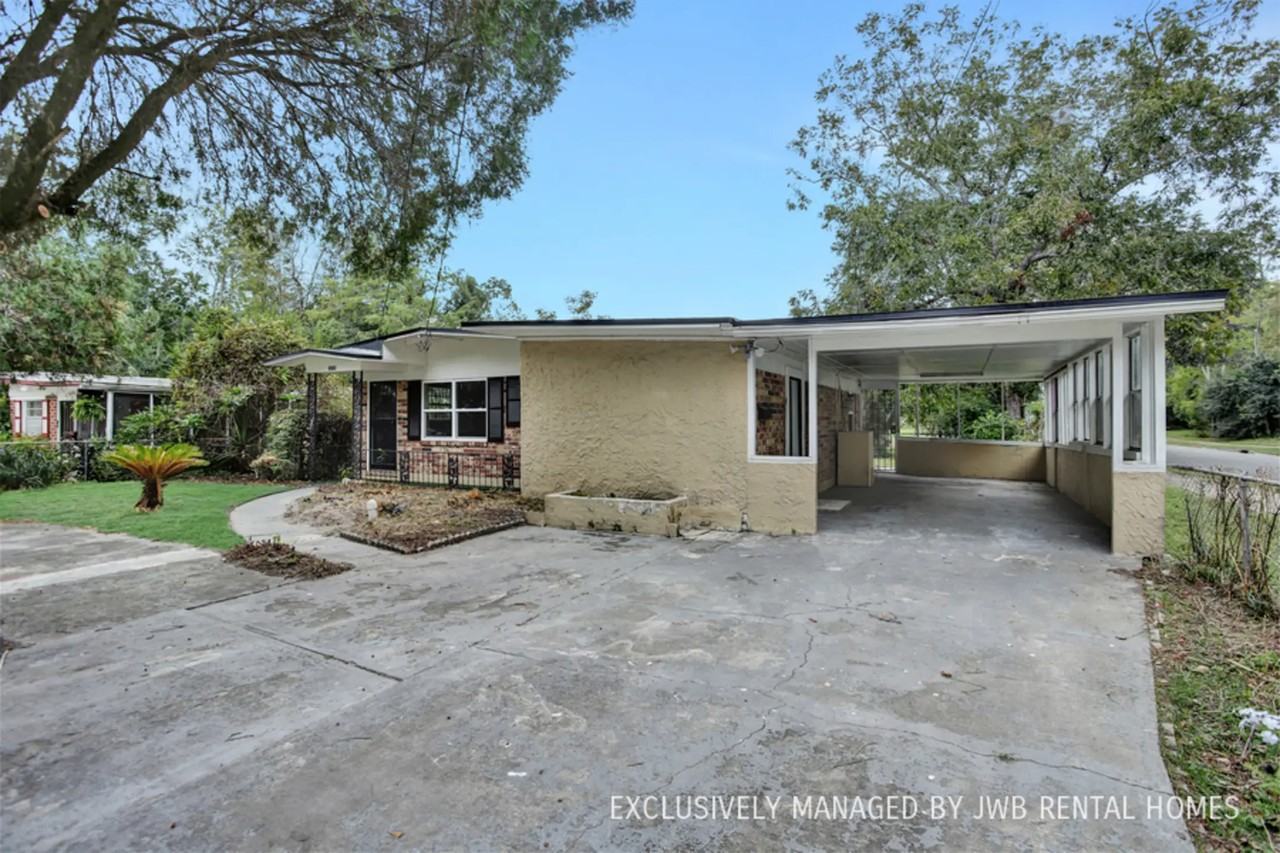 3838 Dawson St - Photo 2 of 15