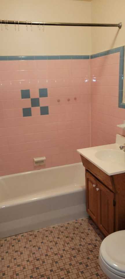 1115 Faunce St - Photo 2 of 9