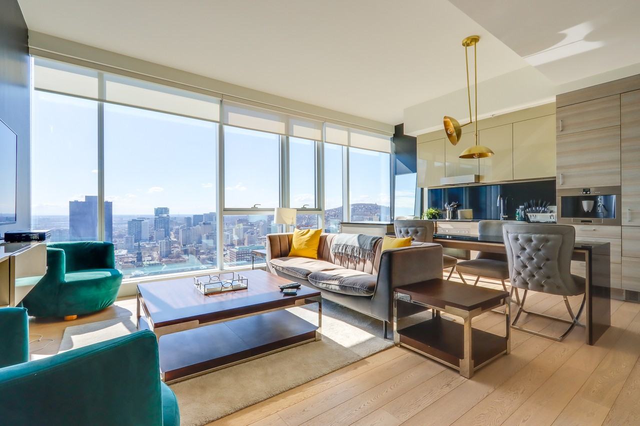 1155 Rue de la Montagne