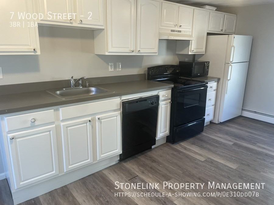 7 Wood St #2 - Photo 2 of 17