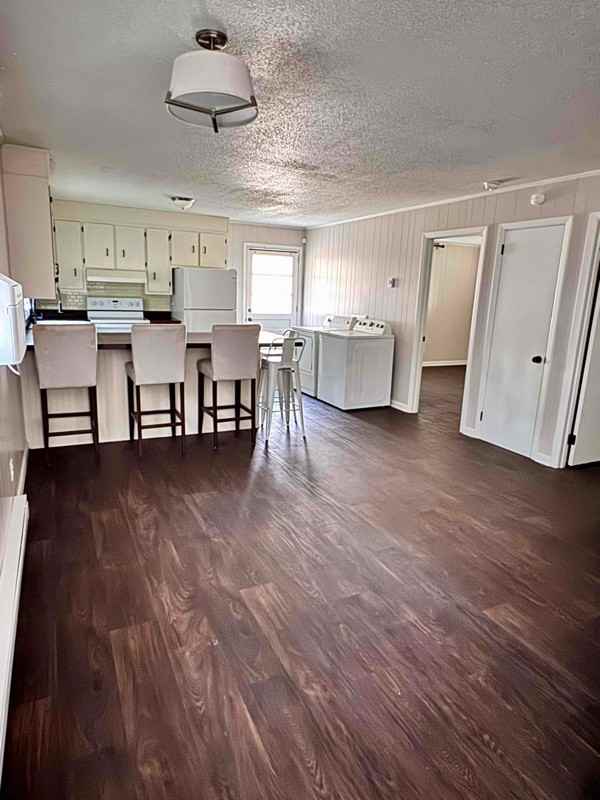 3090 Brandon Rd #C - Photo 3 of 17