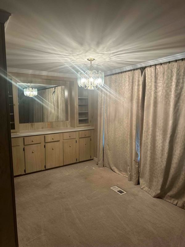 1207 Marigold Dr - Photo 2 of 10