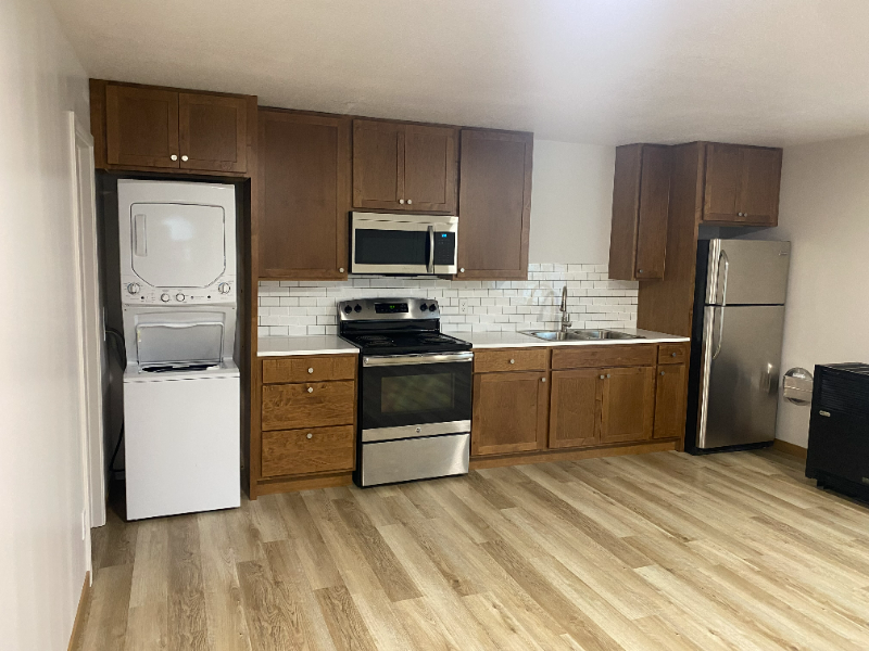 212 Main St E #1 - Photo 3 of 9