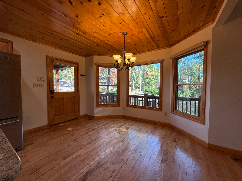 369 Farmer Cir - Photo 3 of 18