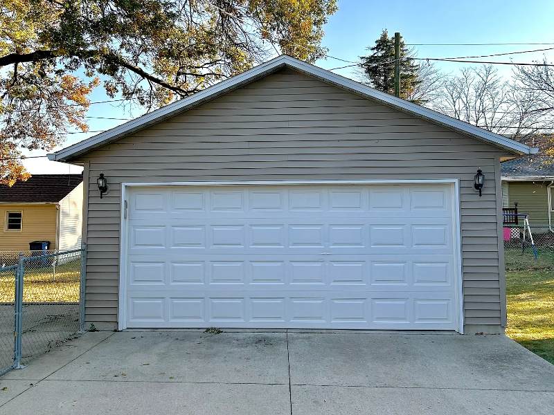 140 Morgan Rd - Photo 2 of 13