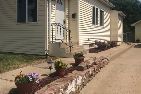 1508 S Cliff Ave - Photo 3 of 13