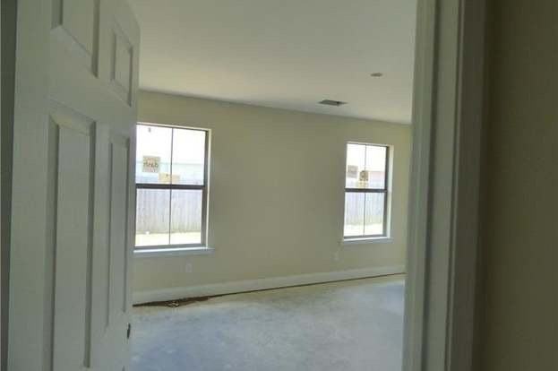 9305 E Claiborne Pkwy - Photo 2 of 3