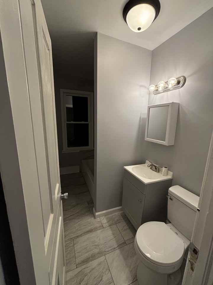 40 W Walter St #NA - Photo 3 of 9