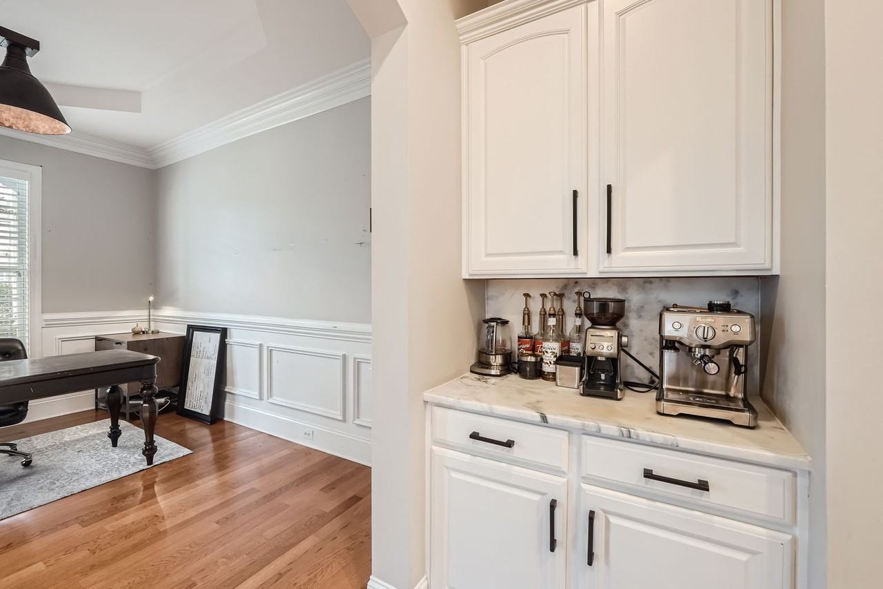 6501 Springs Mill Rd #NA - Photo 7 of 34