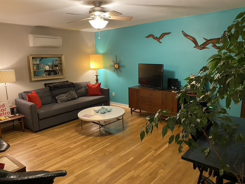 4743 Butler St #1 - Photo 4 of 9