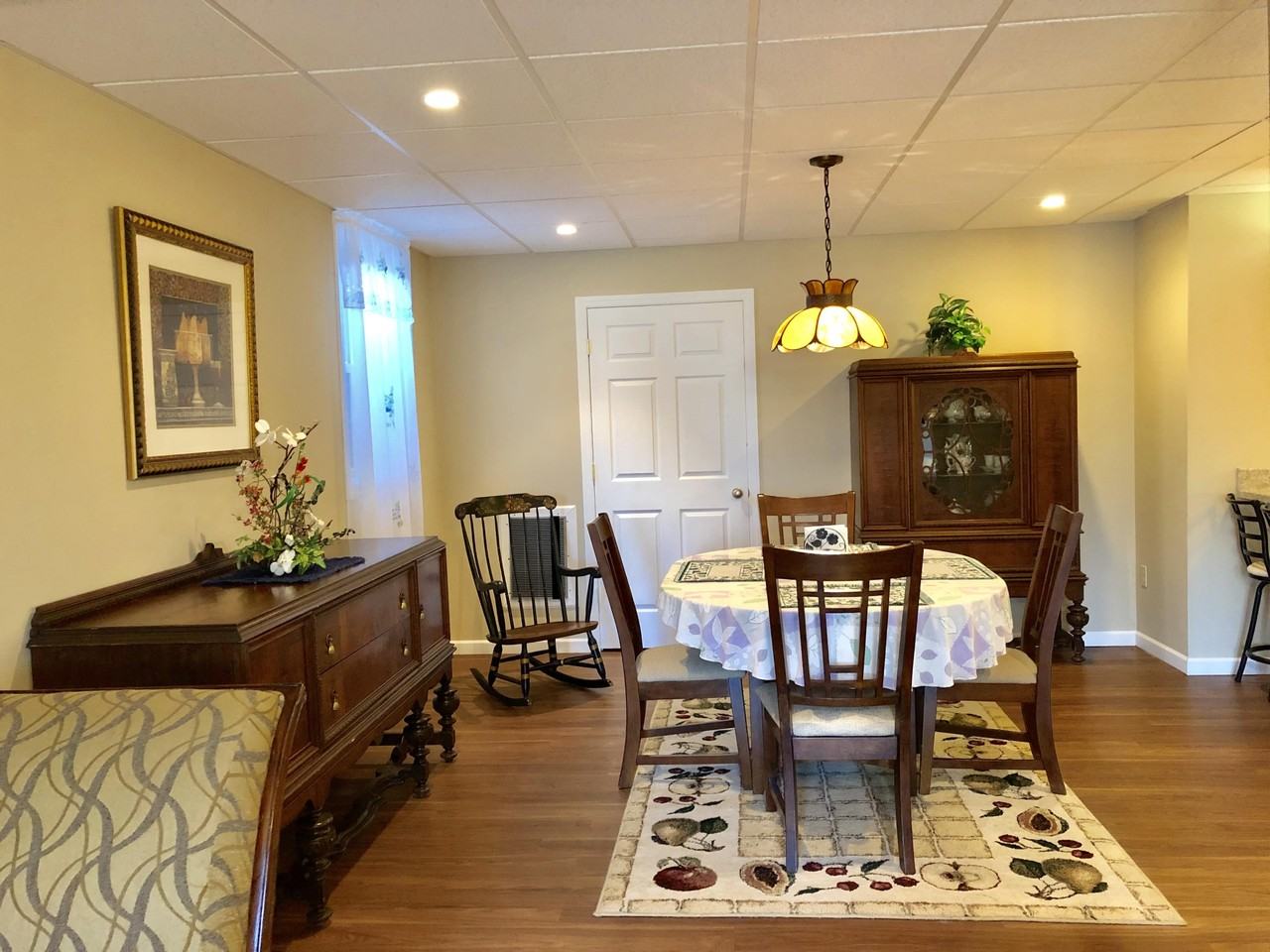 35 Farley Cir #1 - Photo 3 of 10