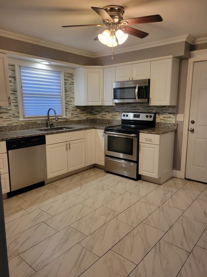 46 N Bishop Ave #46 - Photo 3 of 16