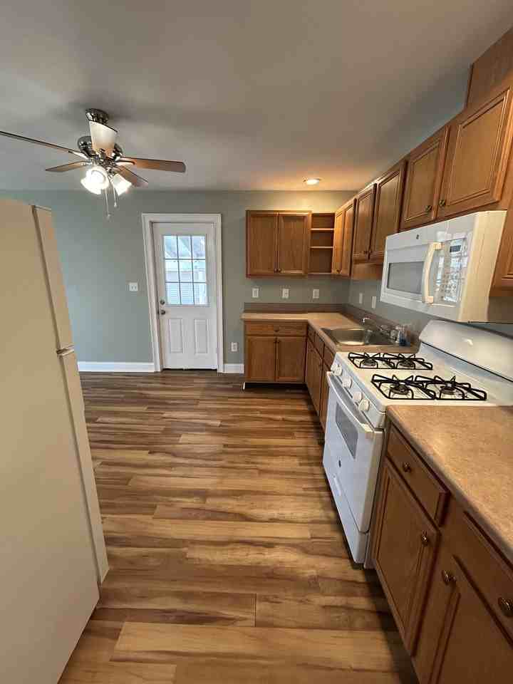 179 South St #3 - Photo 4 of 8