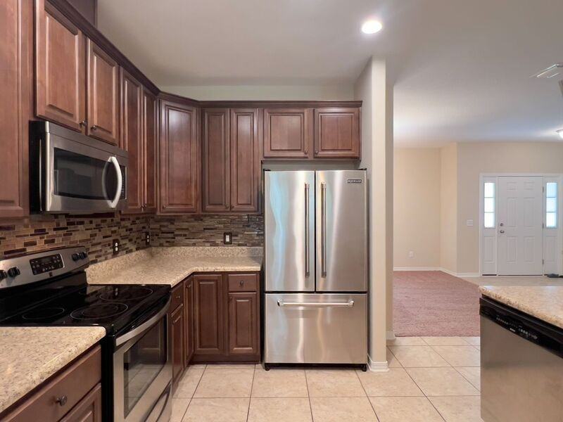 8111 Dooley Dr - Photo 7 of 45