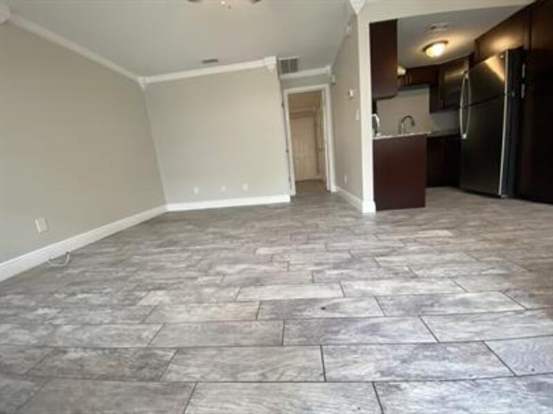 605 92nd Ave N - Photo 4 of 15