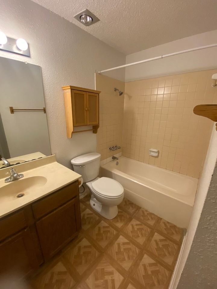 8704 Schick Rd #D - Photo 6 of 11