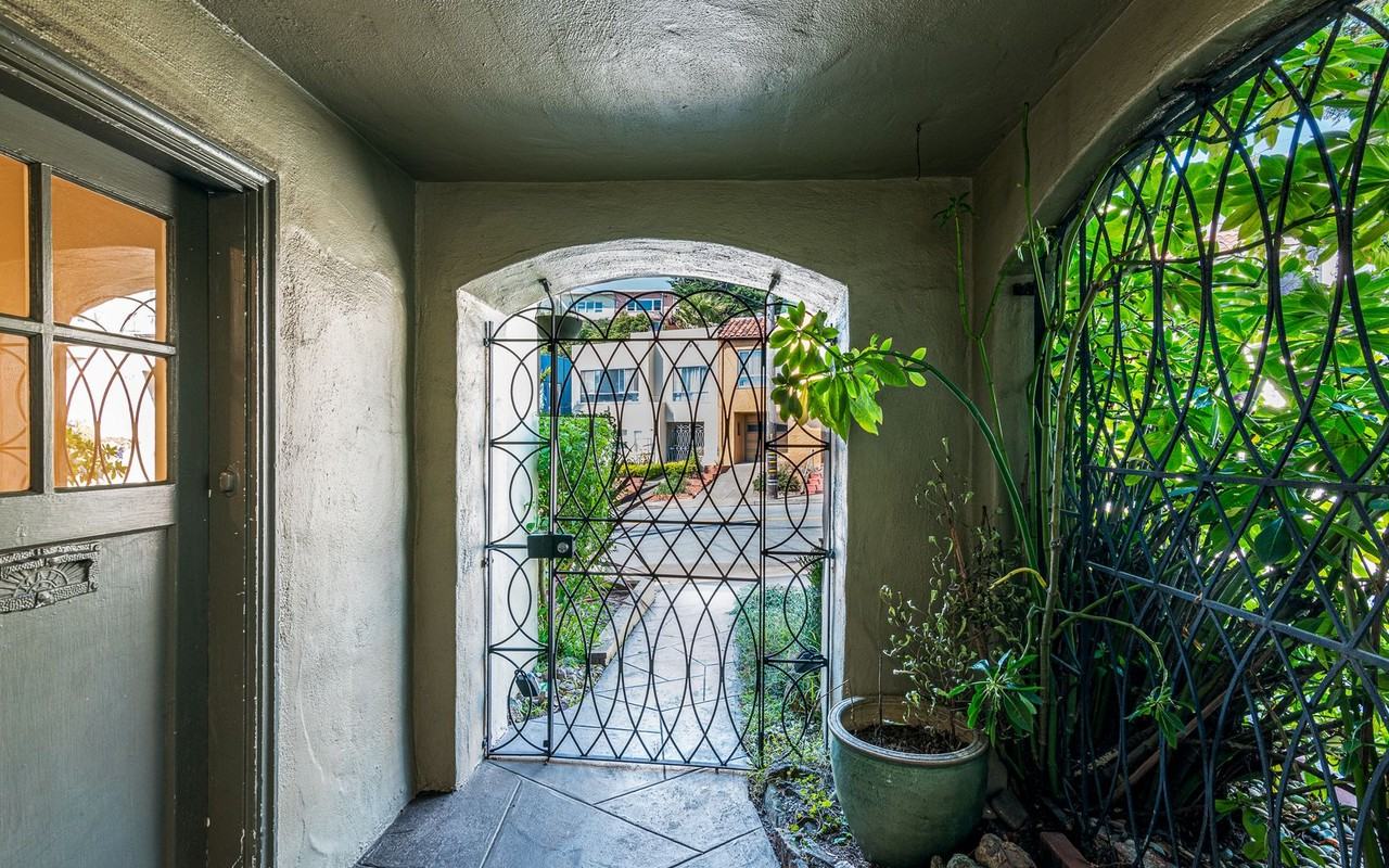 919 Teresita Blvd - Photo 2 of 47