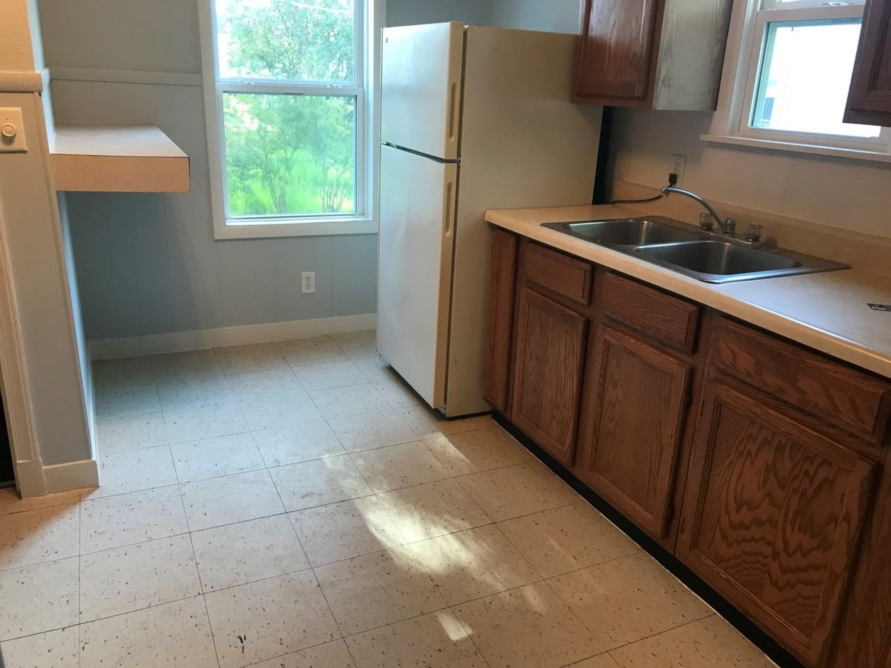 4404 Van Buren St - Photo 2 of 9